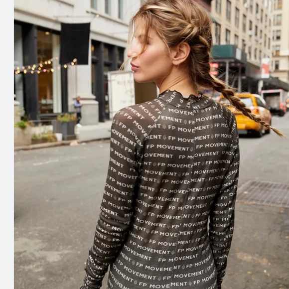 FP Movement ‘High Jump’ Mock Neck Longsleeve Layer - Picture 5 of 6